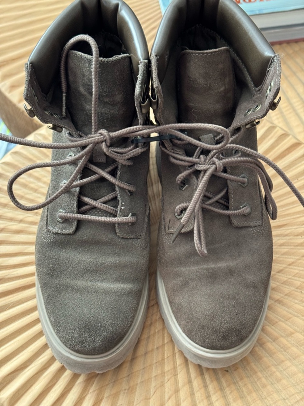 Timberland Women's Carnaby Cool 6 Inch Hiking Boots Olive Green Suede 8.5